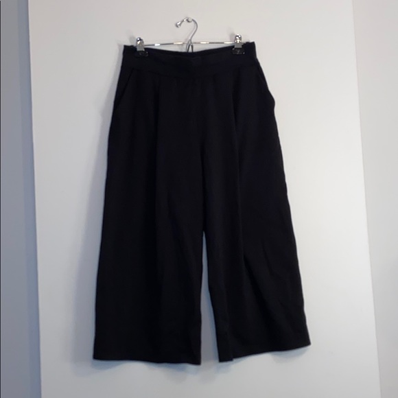 lululemon wideleg capri pants - Picture 1 of 2